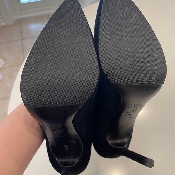 Stuart Weitzman Black Suede Heels in size 7.5 - Picture 2 of 11